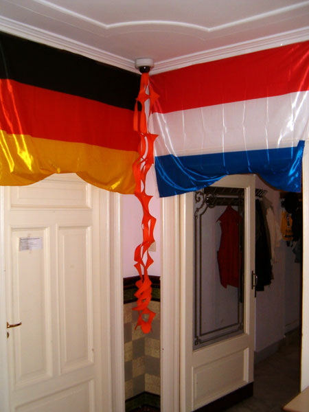 The German and the Dutch flag hanging next to each other in the hallway of the Institute..